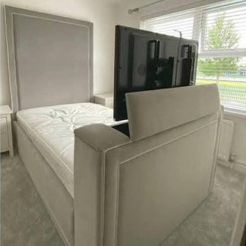 Linear Double Bed